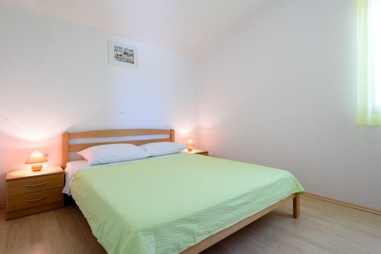 Apartmani Beran Seget Vranjica Exterior photo