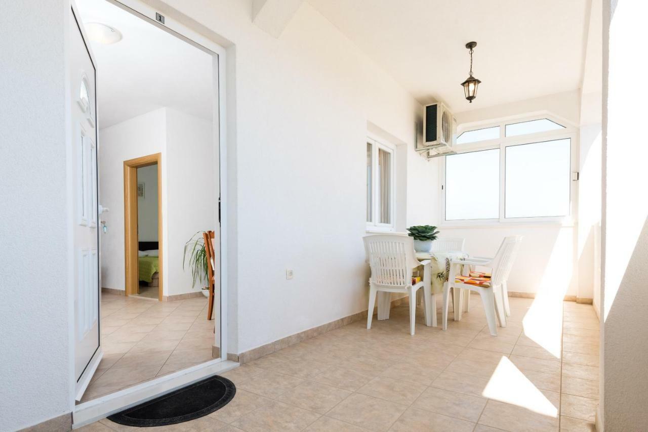 Apartmani Beran Seget Vranjica Exterior photo