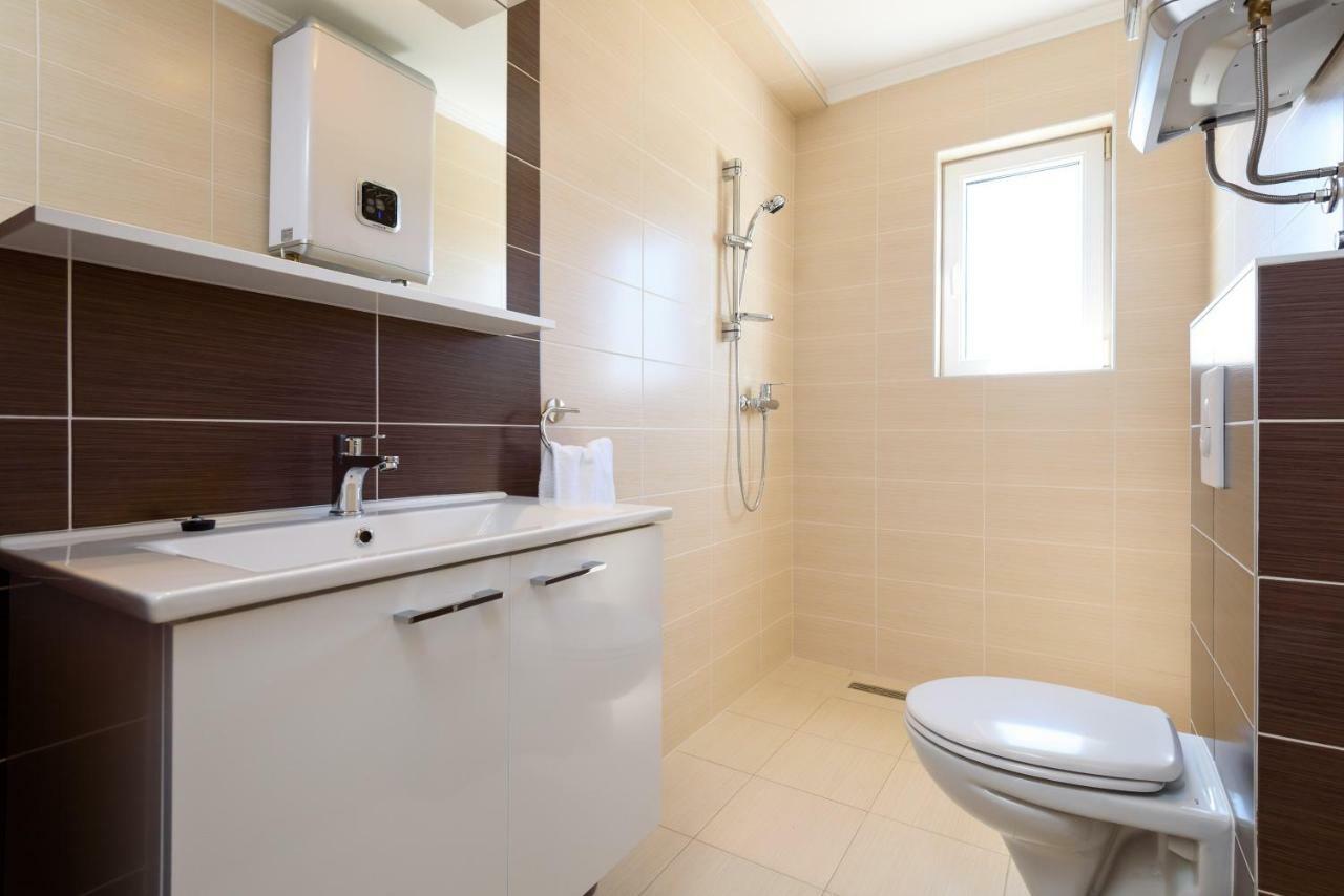Apartmani Beran Seget Vranjica Exterior photo