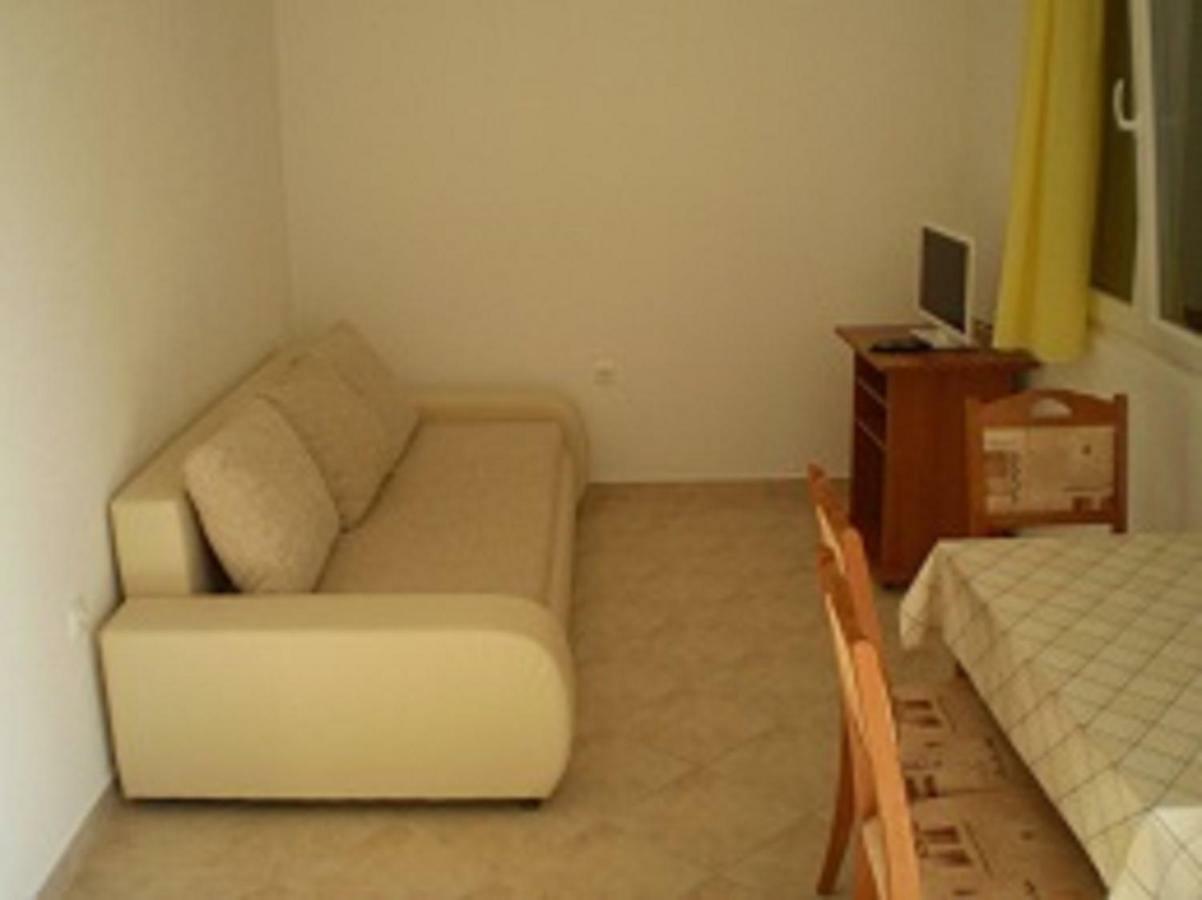 Apartmani Beran Seget Vranjica Exterior photo